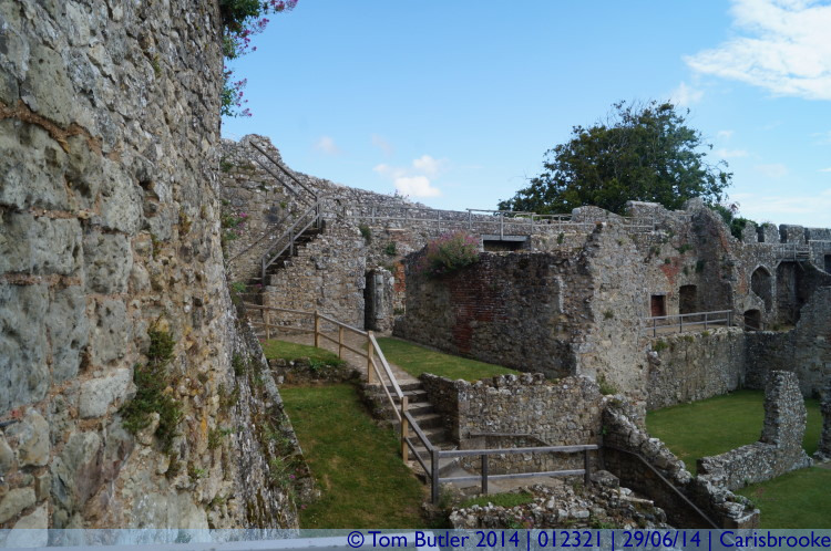 Photo ID: 012321, Inside the ruins, Carisbrooke, Isle of Wight
