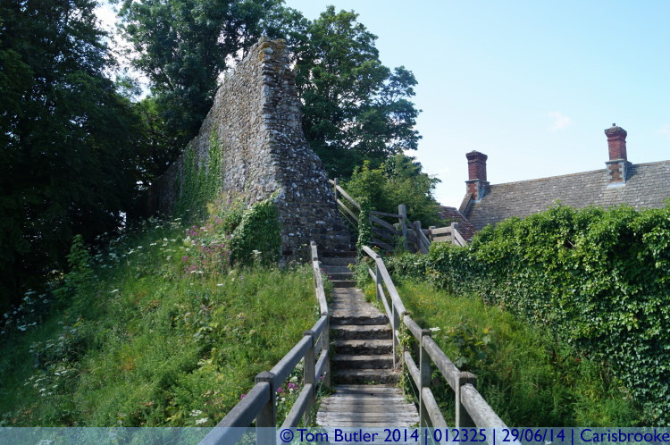 Photo ID: 012325, The walls, Carisbrooke, Isle of Wight