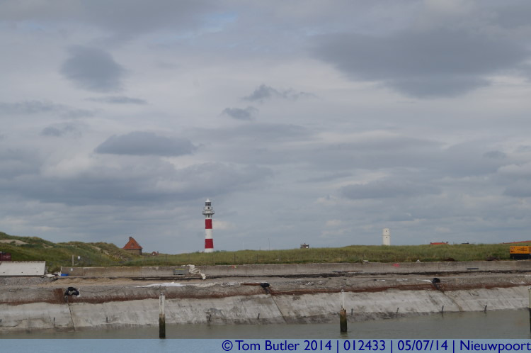 Photo ID: 012433, View across the river, Nieuwpoort, Belgium