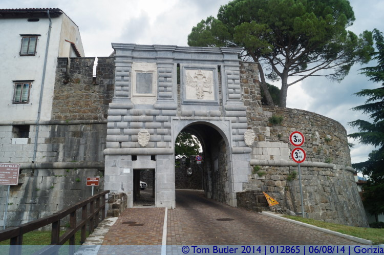 Photo ID: 012865, Castle gate, Gorizia, Italy