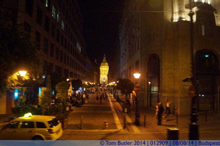 Photo ID: 012909, St Stephen's Basilica, Budapest, Hungary