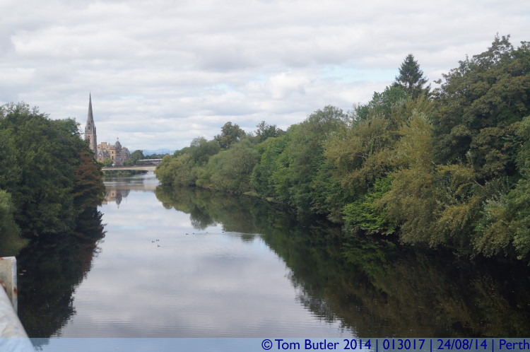 Photo ID: 013017, The quieter channel of the Tay, Perth, Scotland