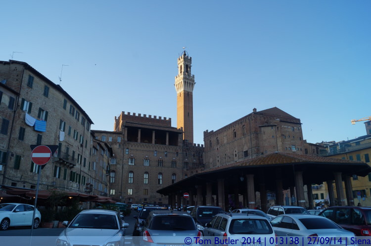 Photo ID: 013138, In the Piazza del Mercato, Siena, Italy