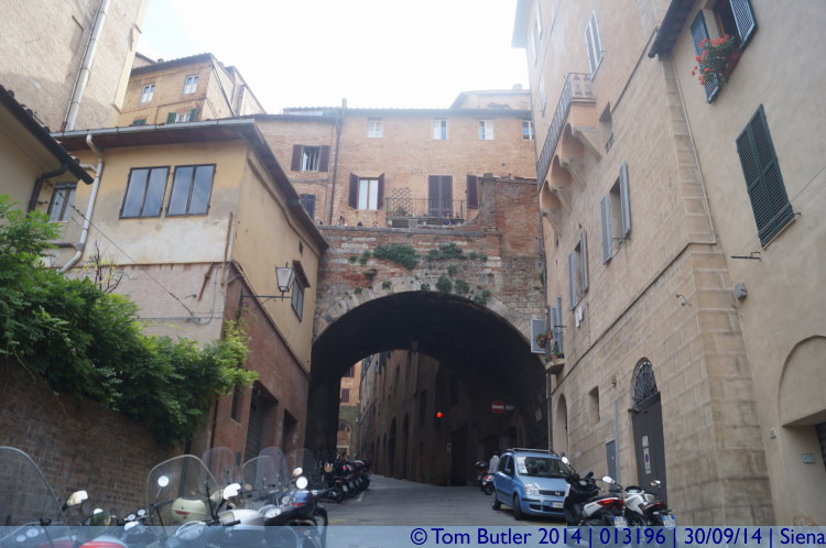 Photo ID: 013196, Descending through town, Siena, Italy