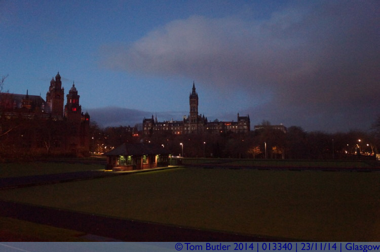 Photo ID: 013340, University at dusk, Glasgow, Scotland