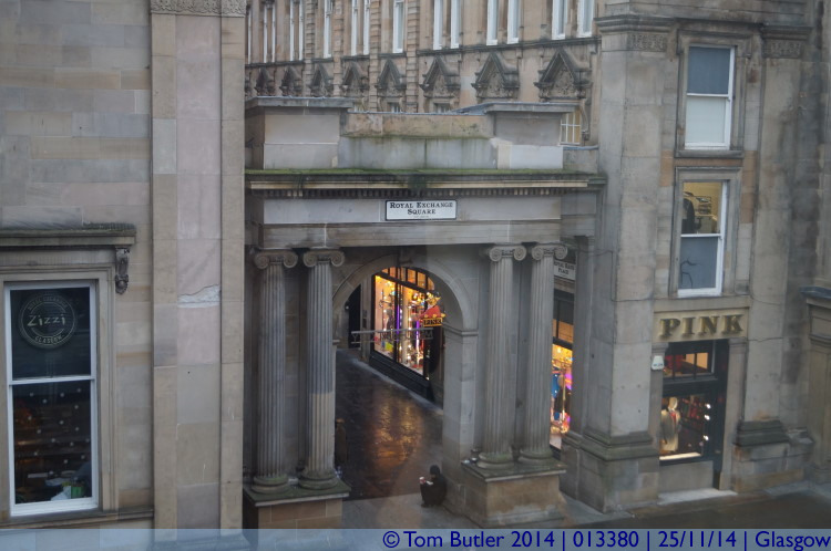 Photo ID: 013380, Square entrance, Glasgow, Scotland