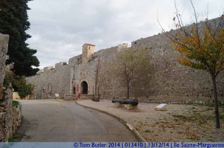 Photo ID: 013410, The Fortress, le Sainte-Marguerite, France