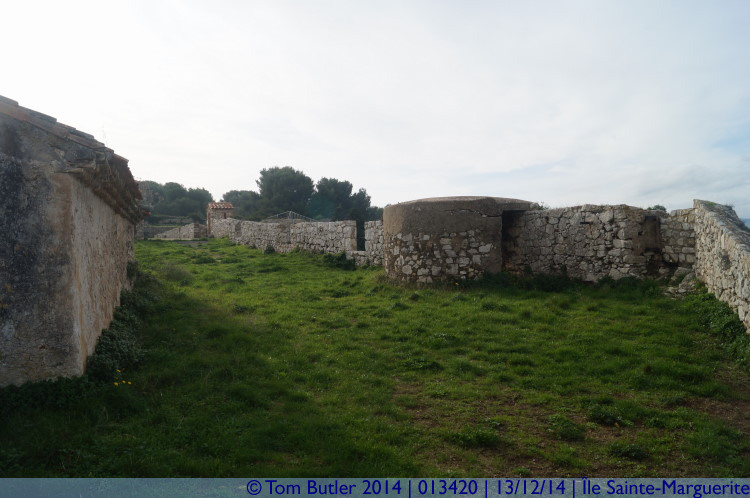 Photo ID: 013420, On the fort battlements, le Sainte-Marguerite, France