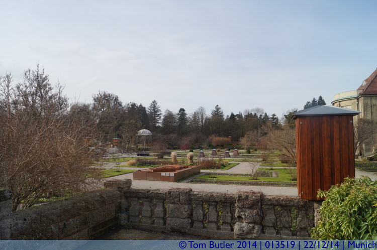 Photo ID: 013519, View across the gardens, Munich, Germany