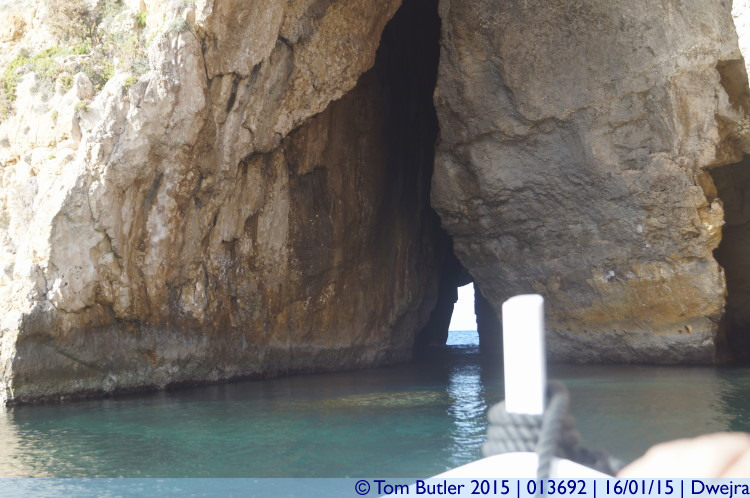 Photo ID: 013692, Into the tunnel, Dwejra, Malta