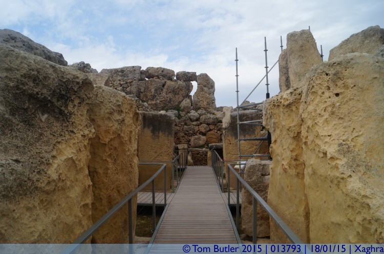 Photo ID: 013793, In the second temple, Xaghra, Malta