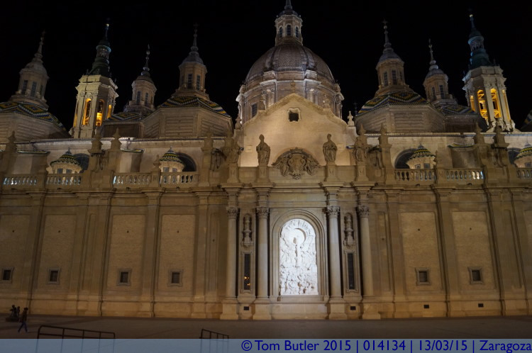 Photo ID: 014134, The Basilica at night, Zaragoza, Spain