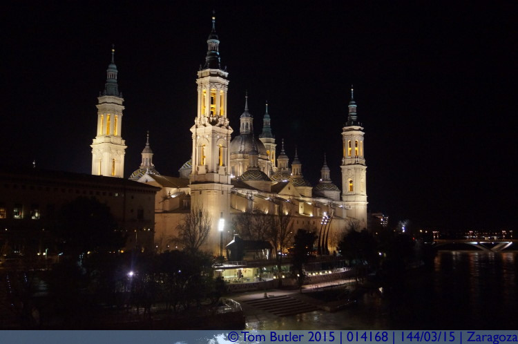 Photo ID: 014168, The Basilica at night, Zaragoza, Spain
