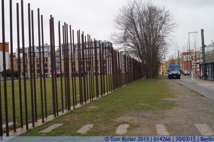 Photo ID: 014266, Line of the wall, Berlin, Germany