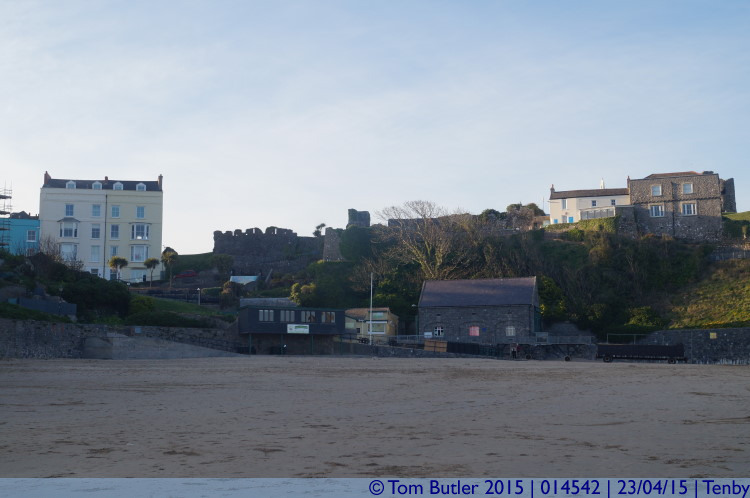 Photo ID: 014542, On the Castle Beach, Tenby, Wales