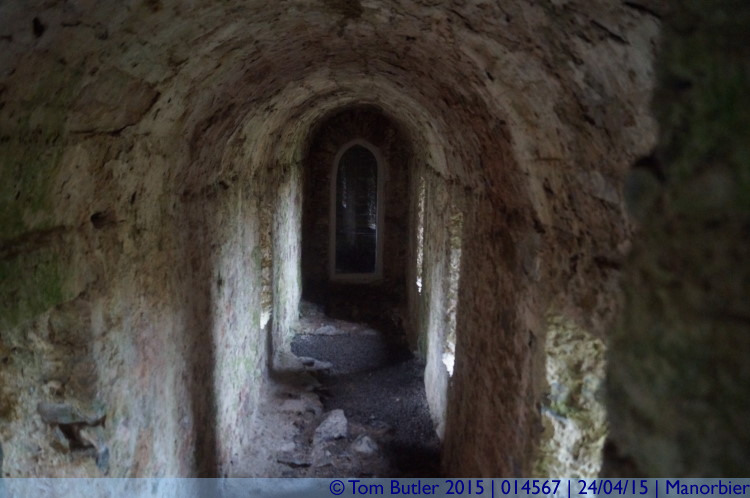 Photo ID: 014567, Inside the castle, Manorbier, Wales