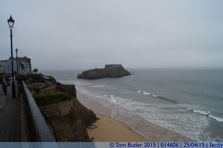 Photo ID: 014606, Above Castle Beach, Tenby, Wales