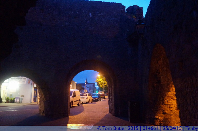 Photo ID: 014661, Inside the arches, Tenby, Wales