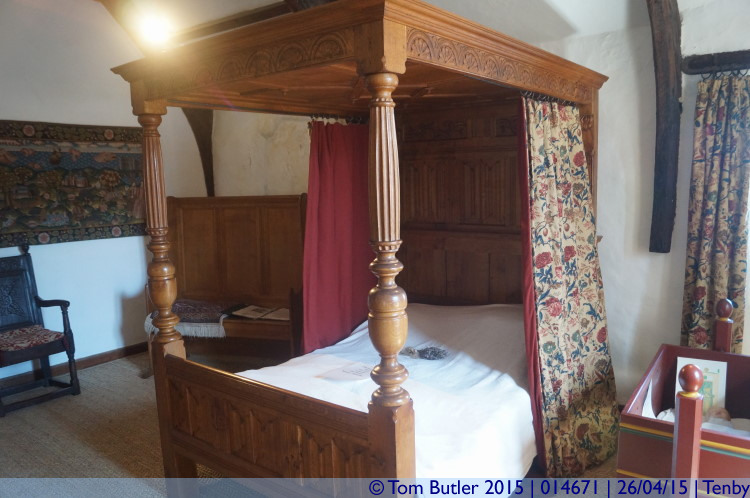 Photo ID: 014671, Tudor Bedroom, Tenby, Wales