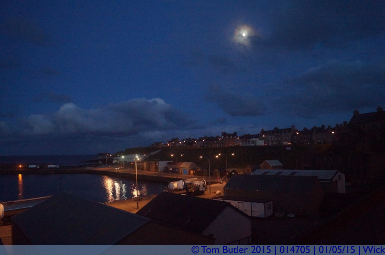 Photo ID: 014705, Night falls over Wick, Wick, Scotland