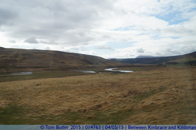 Photo ID: 014763, Heading towards the mountains, Between Kinbrace and Kildonan, Scotland