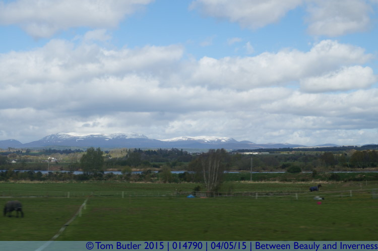 Photo ID: 014790, Snow capped mountains, Between Beauly and Inverness, Scotland