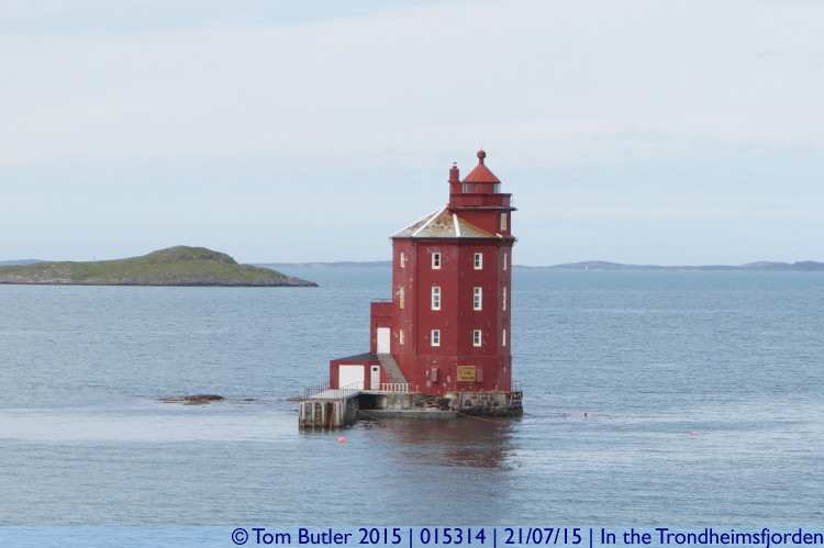 Photo ID: 015314, The Red Lighthouse, In the Trondheimsfjorden, Norway