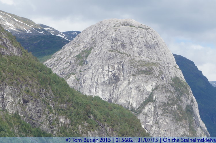 Photo ID: 015682, Mountains, On the Stalheimskleiva, Norway