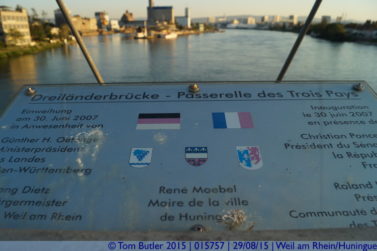 Photo ID: 015757, Mid point of the bridge, Weil am Rhein/Huningue, France/Germany/Switzerland