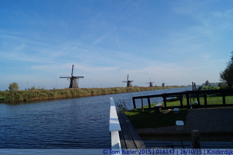 Photo ID: 016147, Looking towards the last 4 windmills, Kinderdijk, Netherlands