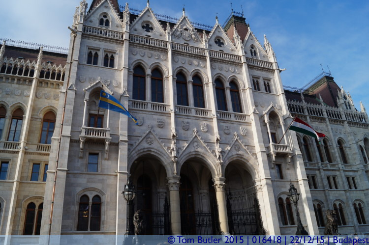 Photo ID: 016418, Front of the Parliament, Budapest, Hungary