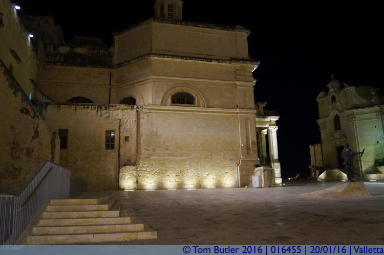 Photo ID: 016455, Night near the main gate, Valletta, Malta