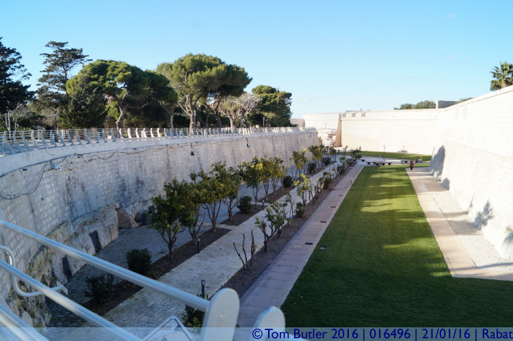 Photo ID: 016496, Between the walls, Rabat, Malta