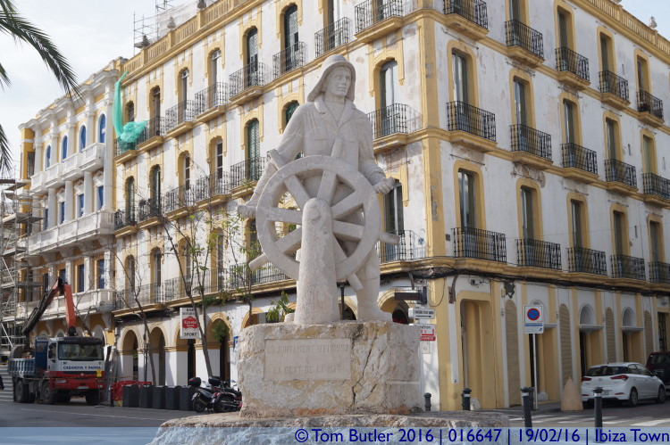Photo ID: 016647, Statue in the harbour, Ibiza Town, Spain