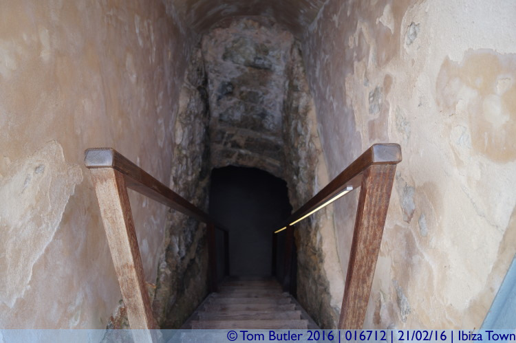 Photo ID: 016712, Descending into a tomb, Ibiza Town, Spain
