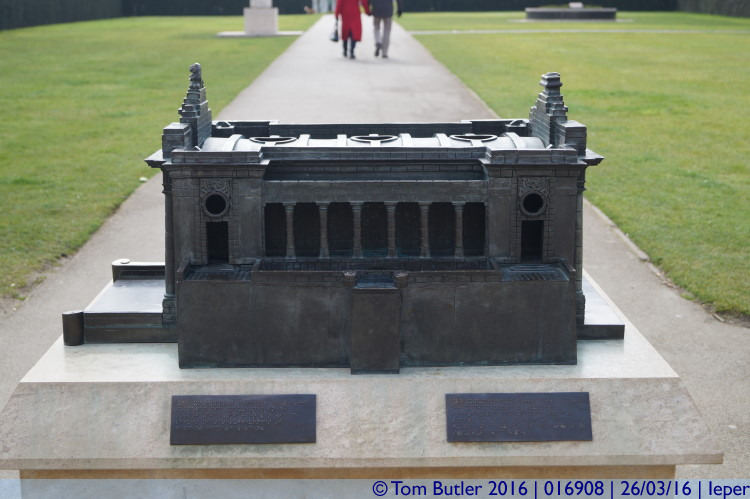 Photo ID: 016908, Model of the gate, Ieper, Belgium