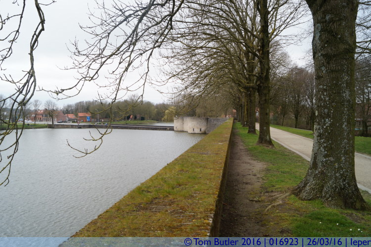 Photo ID: 016923, Approaching the Lille Gate, Ieper, Belgium