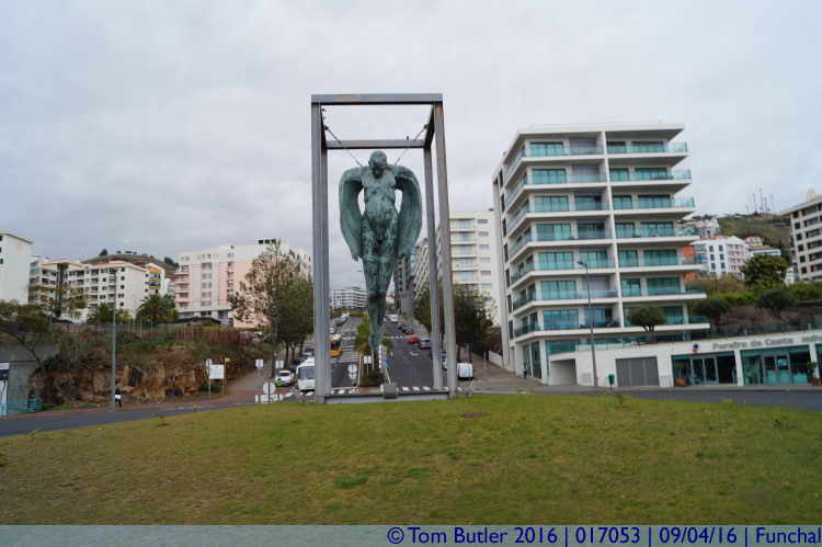 Photo ID: 017053, Angel statue, Funchal, Portugal
