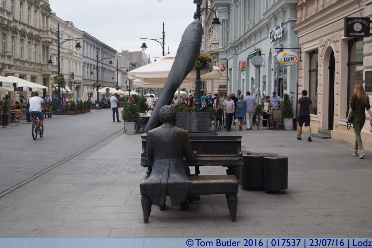 Photo ID: 017537, Piano, Lodz, Poland
