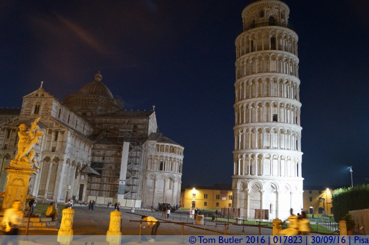 Photo ID: 017823, Piazza del Duomo, Pisa, Italy