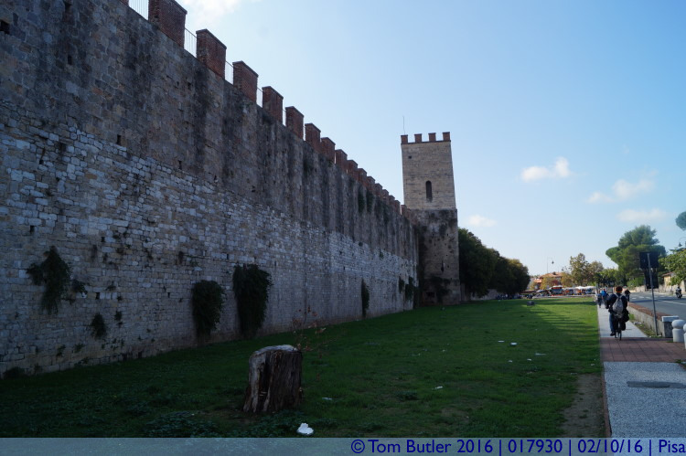 Photo ID: 017930, Northern city walls, Pisa, Italy
