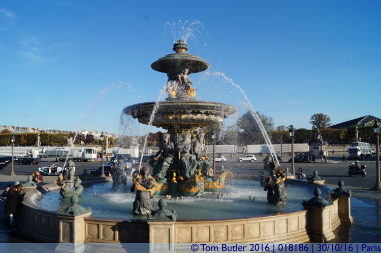 Photo ID: 018186, Fountains by the Obelisk, Paris, France