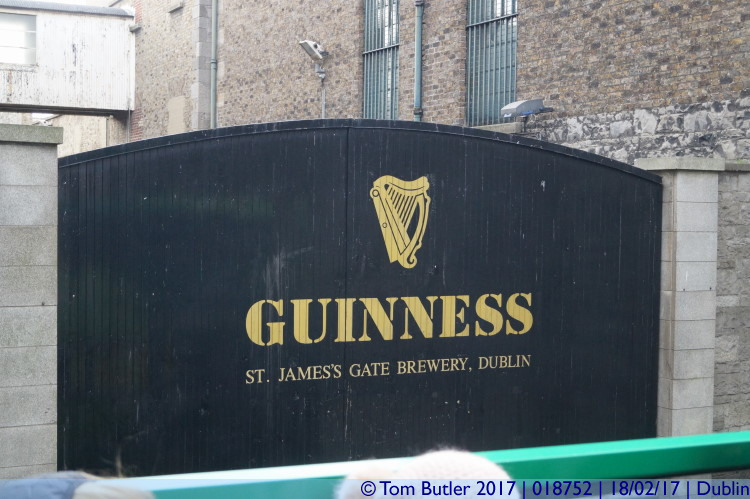 Photo ID: 018752, Most famous gate in brewing, Dublin, Ireland