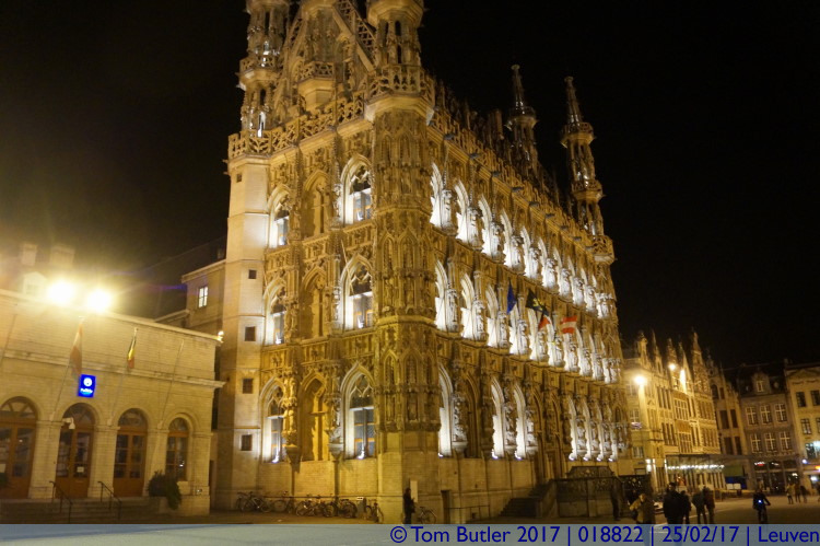 Photo ID: 018822, Town Hall at night, Leuven, Belgium