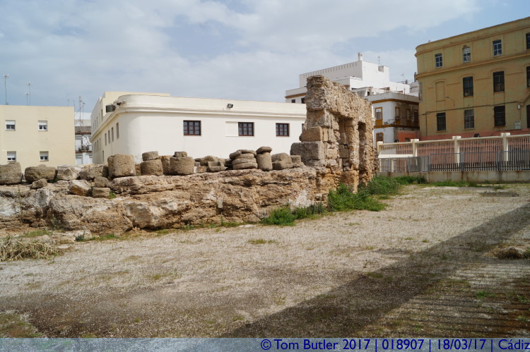 Photo ID: 018907, Approaching the Roman Theatre, Cadiz, Spain