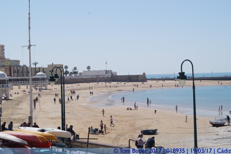 Photo ID: 018935, Looking along the beach, Cadiz, Spain