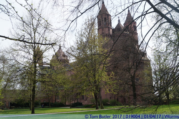 Photo ID: 019004, Approaching the Cathedral, Worms, Germany