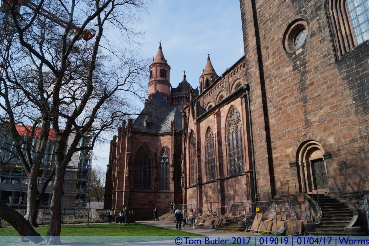Photo ID: 019019, Outside the Cathedral, Worms, Germany