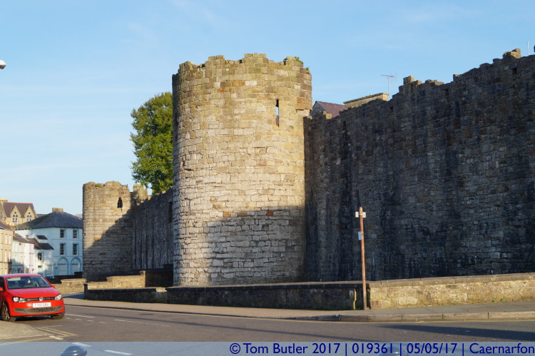 Photo ID: 019361, Caernarfon town walls, Caernarfon, Wales