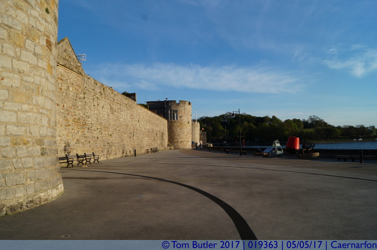 Photo ID: 019363, Menai Strait Walls, Caernarfon, Wales